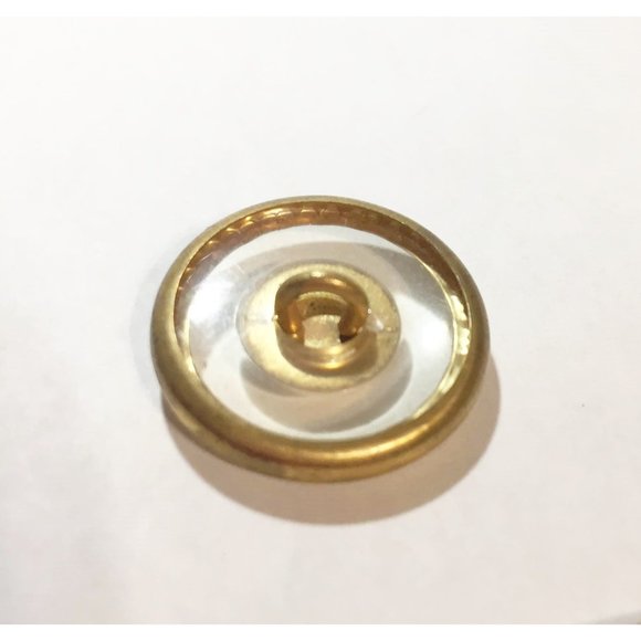 2 Vintage Goldtone Floating Medusa Head Buttons 1 inch Metal Shank Plastic Lucit - Picture 4 of 4